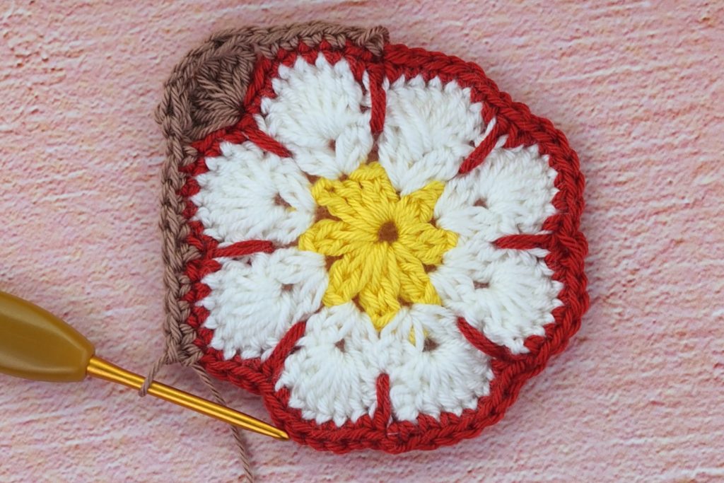 Photo tutorial how to make African flower square crochet pattern