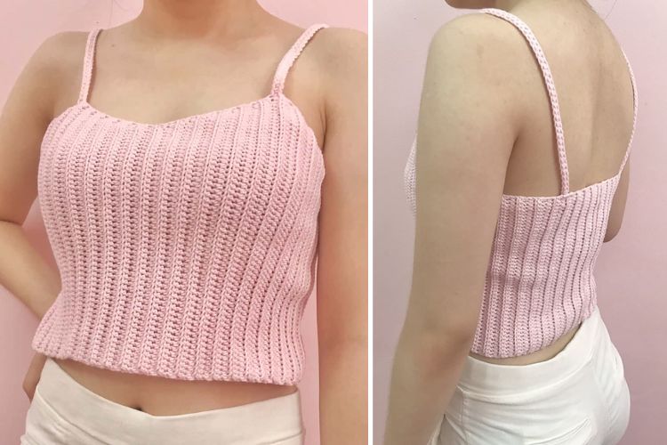 Two pictures of a woman wearing a pink knitted top.