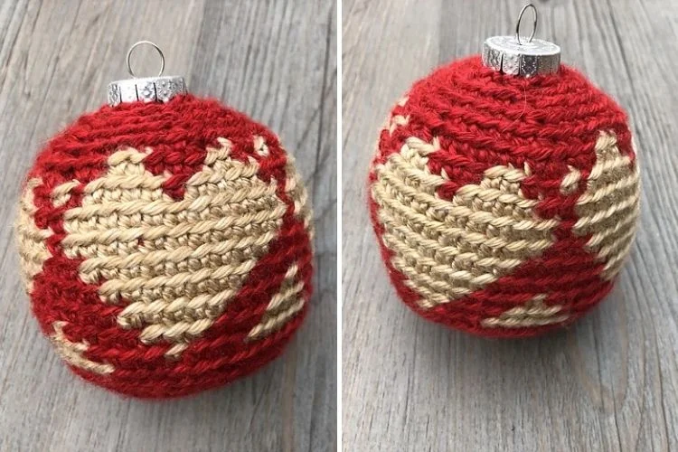 Two pictures of a red and beige crocheted christmas ornament.