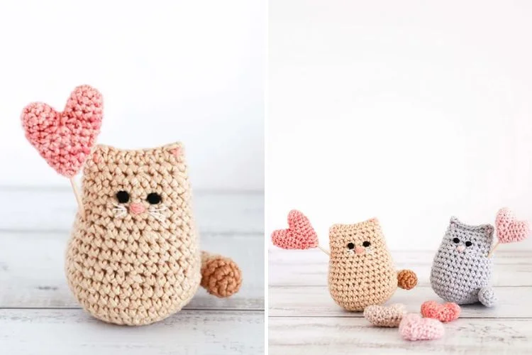 Two pictures of crocheted cats with hearts on them.