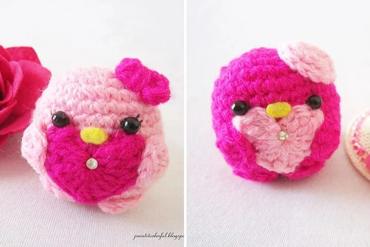 Two pictures of crocheted birds with pink roses.