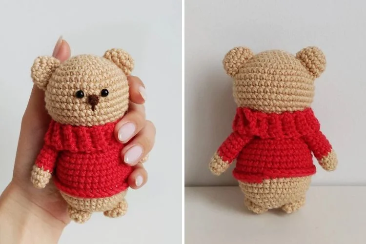 a little crochet teddy bear amigurumi