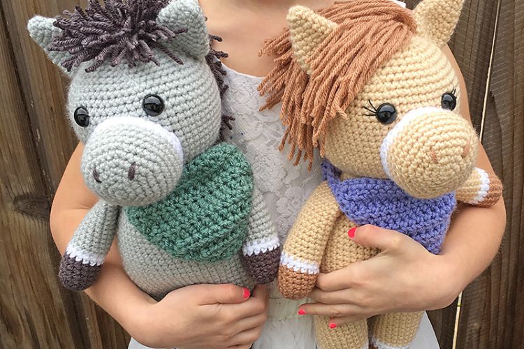 crochet amigurumi horse and donkey