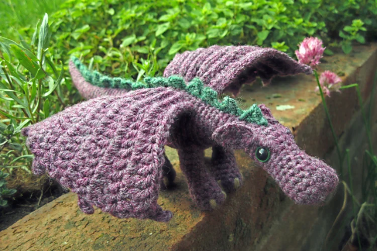 crochet dragon amigurumi